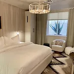 Palace Modern At The Plaza - King 14 Hotel